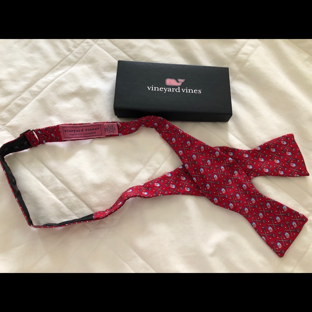 Vineyard vines bow tie